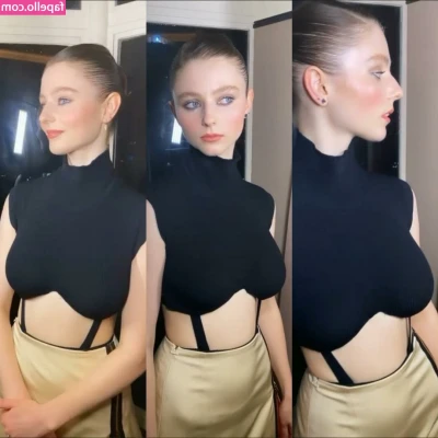 Thomasin Mckenzie [ thomasin-mckenzie ] - waiting for you in my DMs