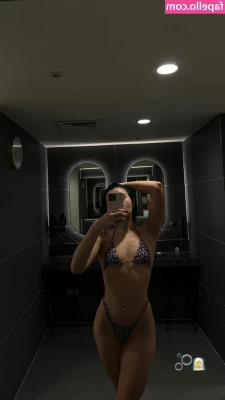 Aida Blanco [ aida-blanco ] - Mmmmm..... feeling naughty for you 😏💦
