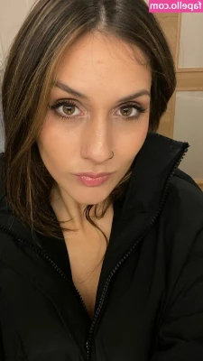 Sabela OT [ sabela-ot ] - Having a relaxing hump day so far, anybody know what’s on TV ??