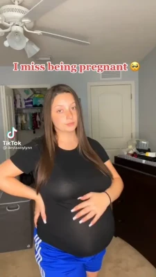 Desi - Just me being a sweet little tease 🌹🤓