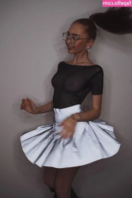 Renata Valliulina [ renata-valliulina ] - 14 46 minutes from this new personalized bundle including cumshot you