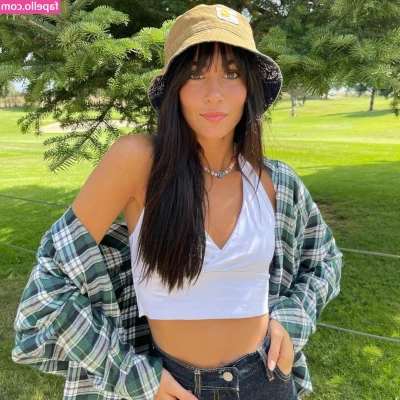 Aitana - moaning rubbing cock