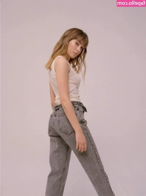 Aitana - En casita pasando esta cuarentena   Con muchas ganas de una buena