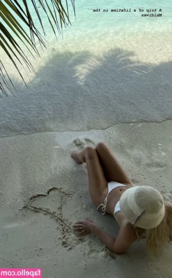 Georgia Hirst [ georgia-hirst ] - Hey you  Get over here