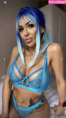 scarlettrose69x - My favs   Dm for custom vids which one and where xxx