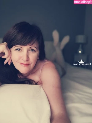 Leelajay - Come lower your balls in my mouth
