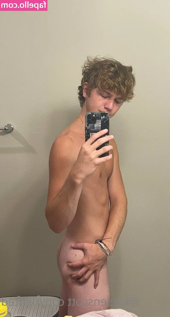 karsen.scott [ karsen-scott ] - suckable 👅