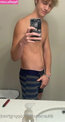 karsen.scott [ karsen-scott ] - Cum pull my hand away