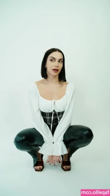 Maria Valero [ maria-valero ] - Bad hair day