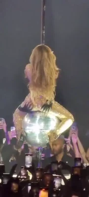 Beyonce Knowles [ beyonce-knowles-1 ] - Don t my little toes look good covered in cum