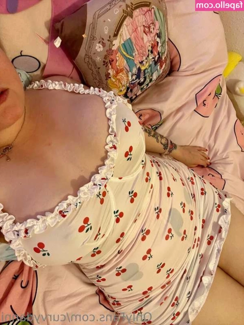 Naughty Danni [ naughty-danni ] - Legs 11