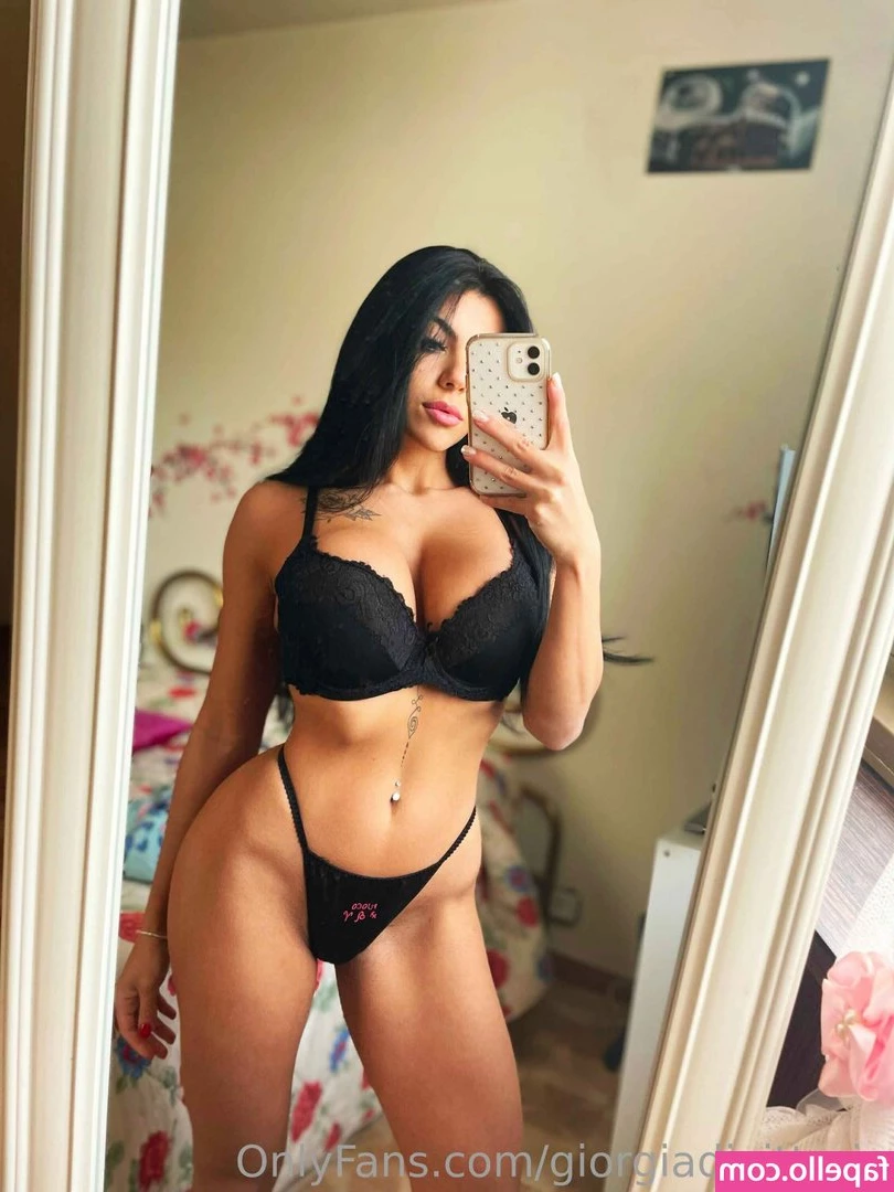Callmegeorgette - Every Woman deserves a Man who loves to eat her out 😉What do you