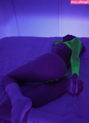 Bandida4i20 [ bandida4i20-1 ] - Do you like a submissive woman who will let you tie her up and have