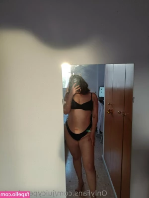juicypeachonly - bluehair  butterfly