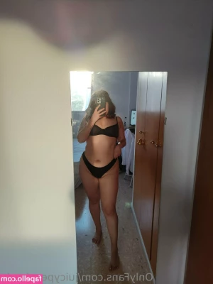 juicypeachonly - Sunday vibes ✌🏻