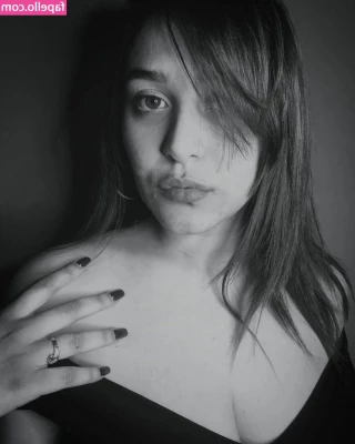 Rita Senatore [ rita-senatore ] - New phone comes in tomorrow afternoon  _