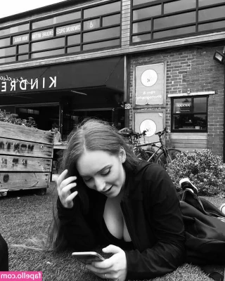 Dannielle Ashurst [ dannielle-ashurst ] - The way he sounds tells u how good I stroke