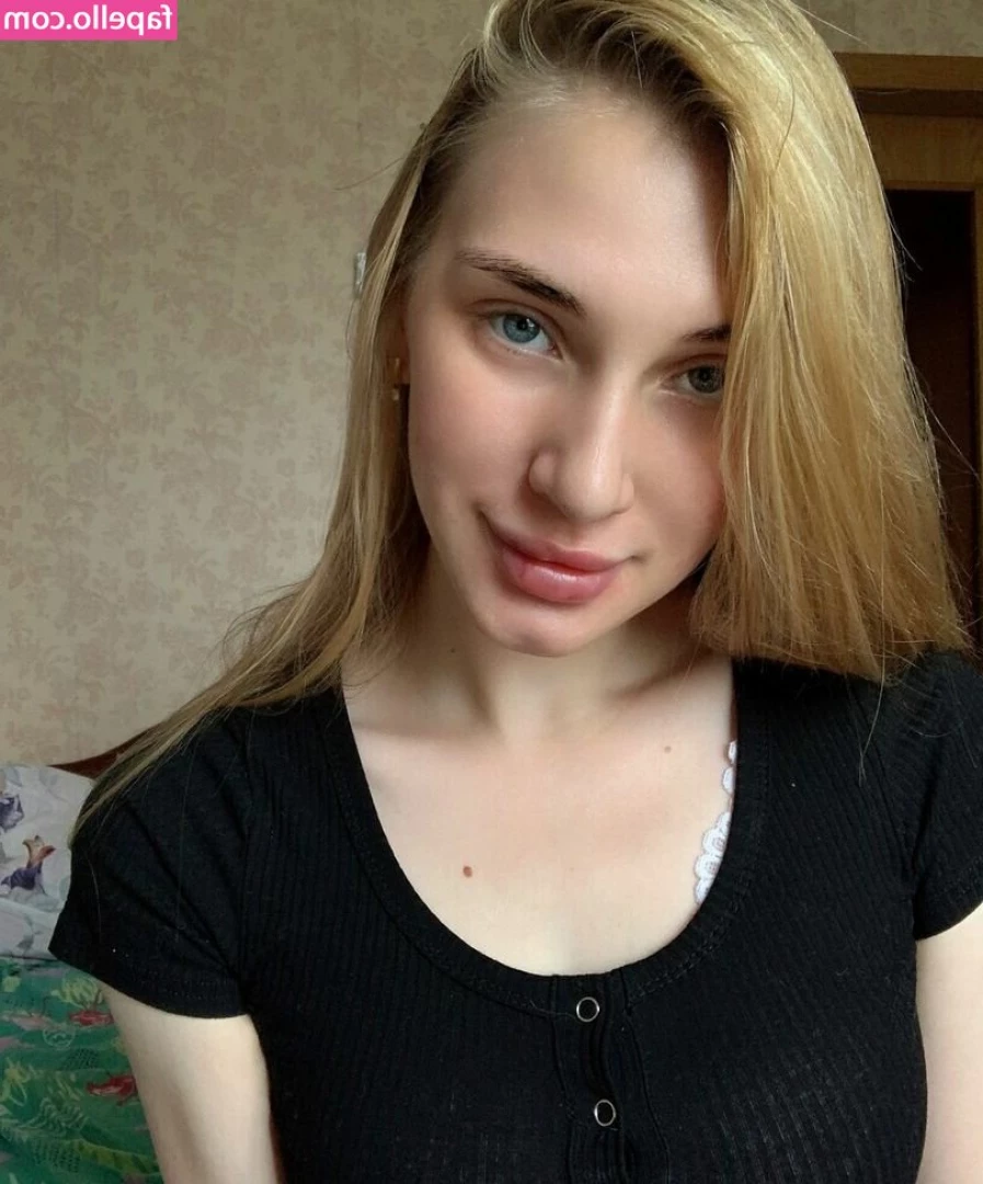Valerie - Who doesn t love a big titty bitch
