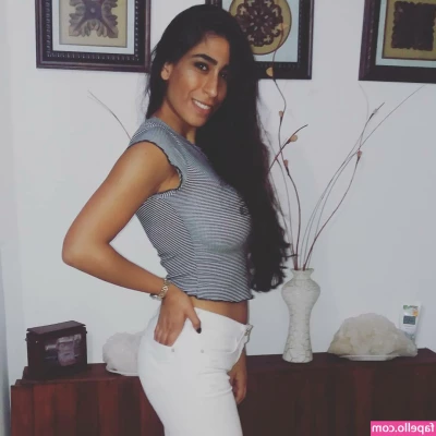 Tal Halika [ tal-halika ] - Take 2 on the Layout photos  what do u think   3 or 4 collage  I