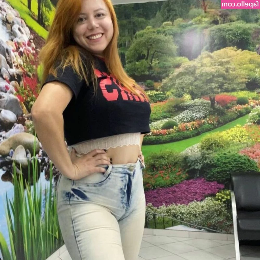 Silvana Bittencourt [ silvana-bittencourt ] - Would love someone to suck on my tits