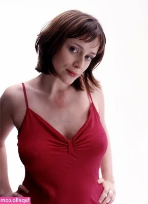 Keeley Hawes [ keeley-hawes ] - Real women make your dick hard, not your life