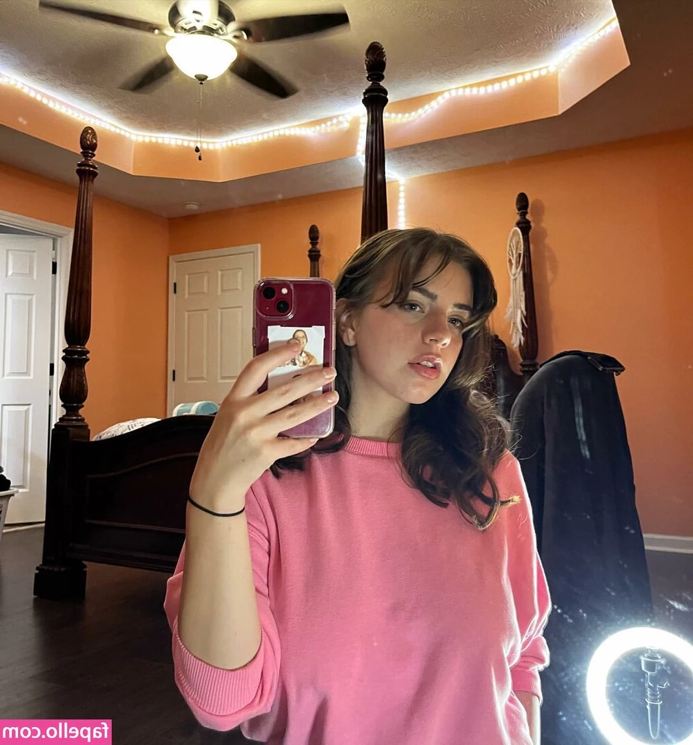 Haley Z [ haley-z ] - Are you ready to give me all of your cum daddy? 😈