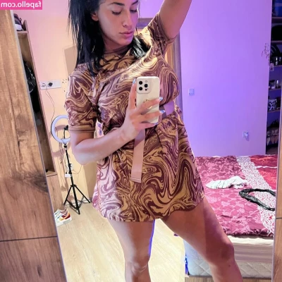 Giulia Daqna [ giulia-daqna ] - Where do you want to cum?😏