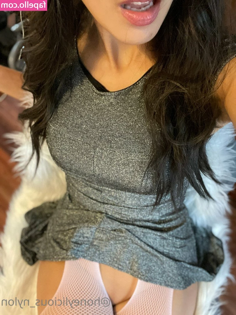 Simone Honey [ simone-honey ] - I’m busy working out my shoots for this month! What do you want to