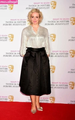 Amanda Abbington [ amanda-abbington ] - Olá  Já que a partir de 01 10 o  onlyfans vai mudar  a pergunta 