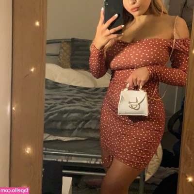 Chloe Ilsley [ chloe-ilsley ] - Good morning you horny lot 😏
