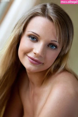 ShowyBeauty - Do you have a foot fetish? I am planning on filming a foot job in the