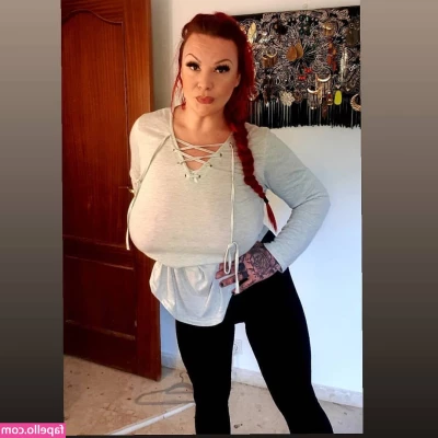 Ming_naaa [ ming-naaa ] - Clothes are overrated! Come see me take them off!