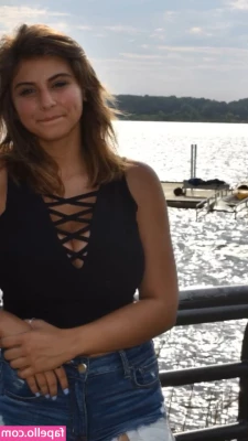 Caroline Casbon [ caroline-casbon ] - Live
