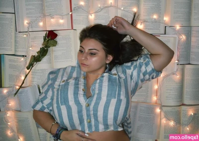 Caroline Casbon [ caroline-casbon ] - Busy Girlfriend Roleplay 😏