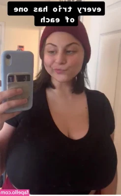 Caroline Casbon [ caroline-casbon ] - Part 2 Sucking Josh  This clip I show you his face enjoying my work