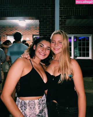 Hannah M [ hannah-m ] - 𝐍𝐄𝐖 𝐀𝐓 𝐎𝐍𝐋𝐘𝐅𝐀𝐍𝐒