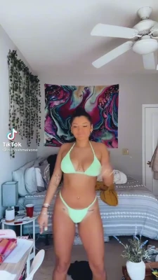 Hannah M [ hannah-m ] - Doing the job