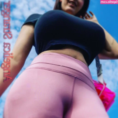 Angelica Stranger [ angelica-stranger ] - Just pwning some noobs as a serious gamer gril  What are you playing 