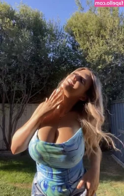 Chantelle A [ chantelle-a ] - Come  this goddess will give you some spankings slave