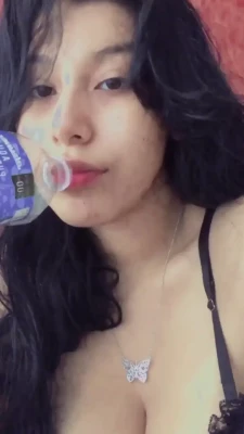 Fernanda V [ fernanda-v ] - G-SPOT & CLIT SUCTION TOY  This bad boy looks like a helluva wild