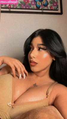 Fernanda V [ fernanda-v ] - Ya girl needs dick so fucking bad it hurts