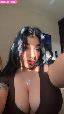 Fernanda V [ fernanda-v ] - Recently I was the silent host and kitten of one of my favorite shows