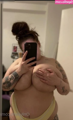 Geheimnis_xx [ geheimnis-xx-2 ] - Wanna see my cum face and hear me moan with pleasure? 😊 Sooo, I've