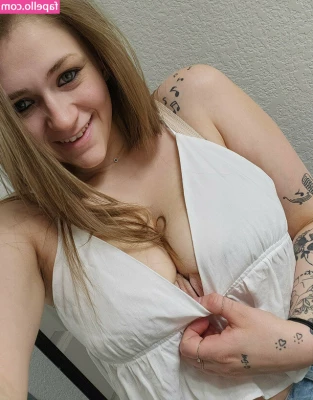 Ivory Ray [ ivory-ray ] - This set is soooooo cute but the top is way to small for my titties.