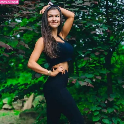 Dominique D'Angelo [ dominique-d-angelo ] - Pin up shoot