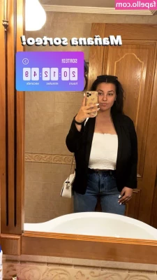 Anneris18 [ anneris18-1 ] - we’re showing off our legs