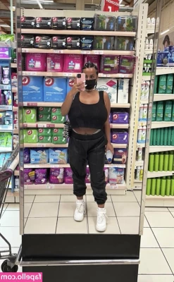 Anneris18 [ anneris18-1 ] - What do you think of my top, I'm in such a cheeky mood today, so I