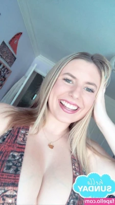 Olivia Haigh [ olivia-haigh ] - Makeup           and soon to dress me up      Night on Bald Mountain-