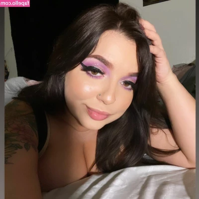 drearoseee - i love to be with a hot couple  u kow that  that 2 guys are one of my