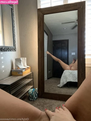 Sav - Who fantasize about 2 MILFs at once???